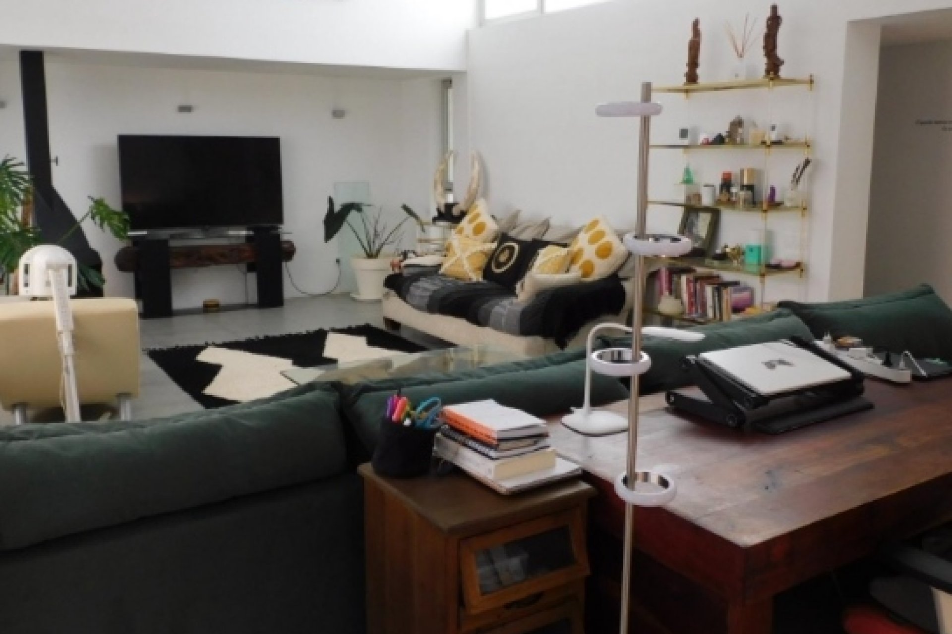 Återförsäljning - Villa -
Alicante