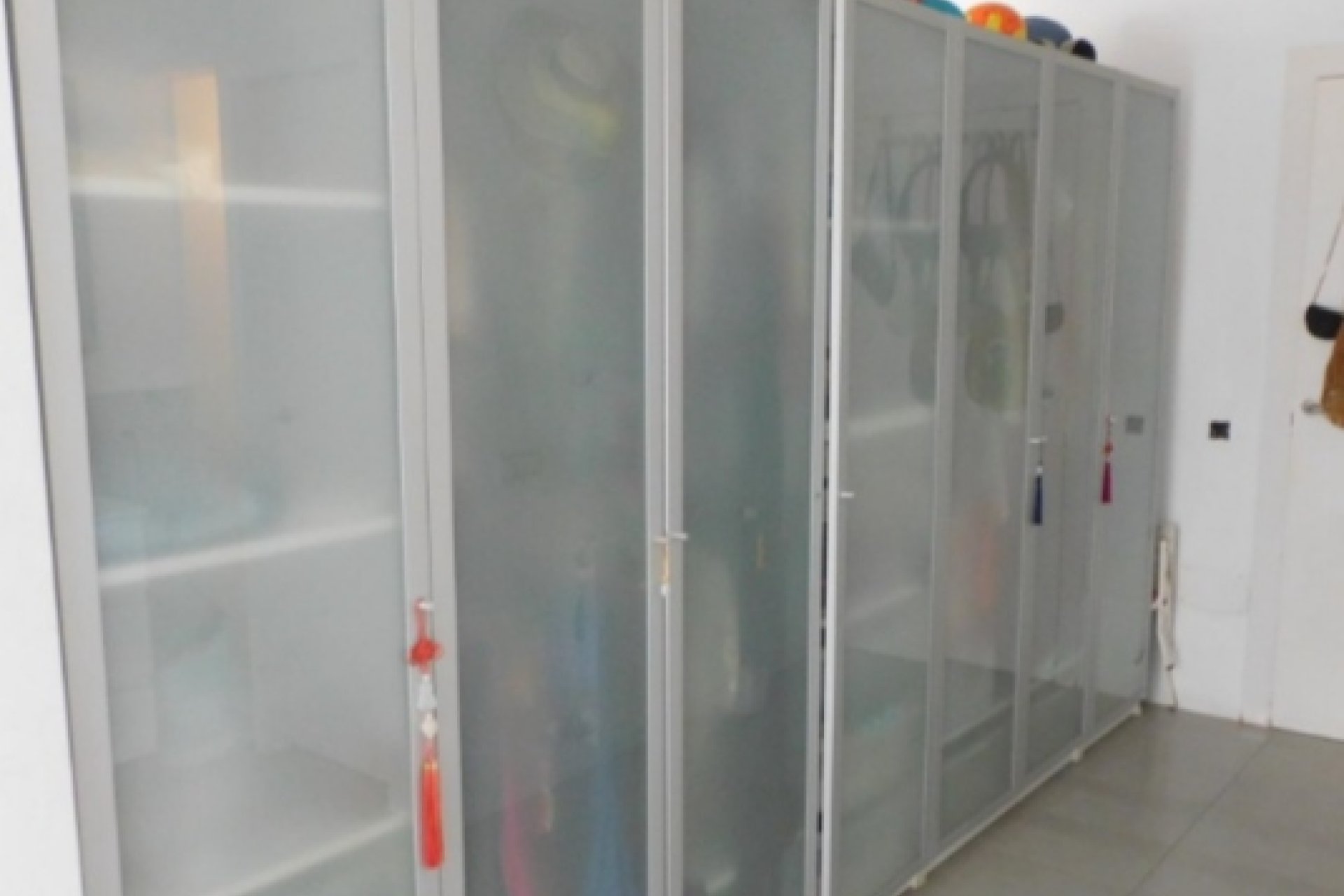 Återförsäljning - Villa -
Alicante