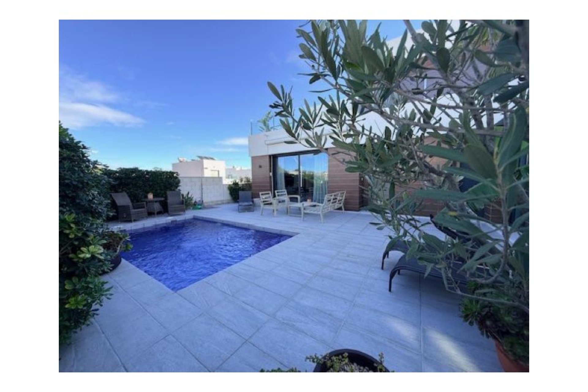 Återförsäljning - Villa -
Benijofar