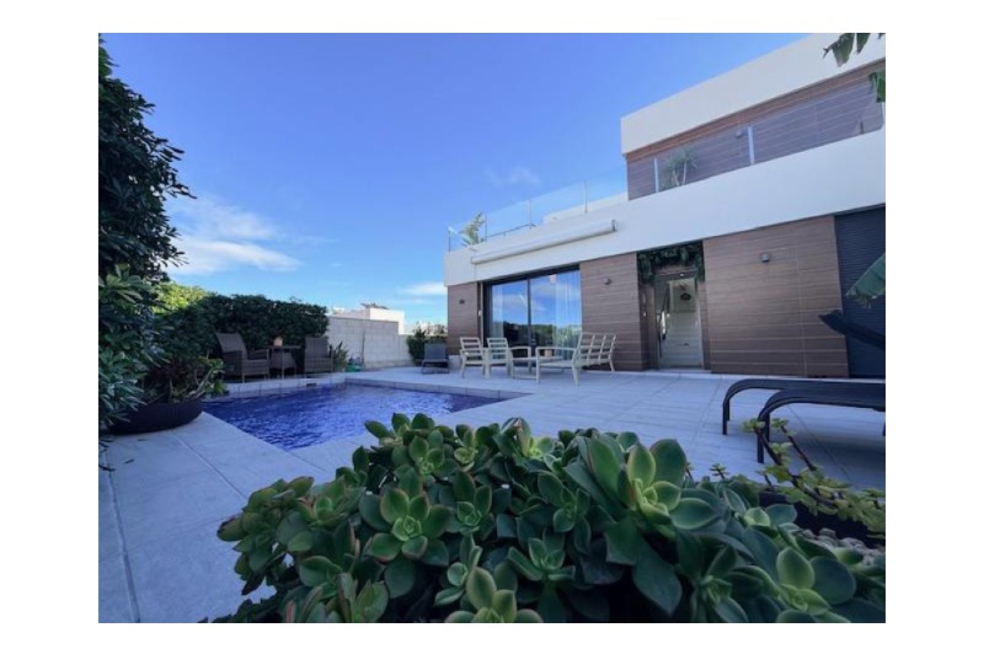 Återförsäljning - Villa -
Benijofar