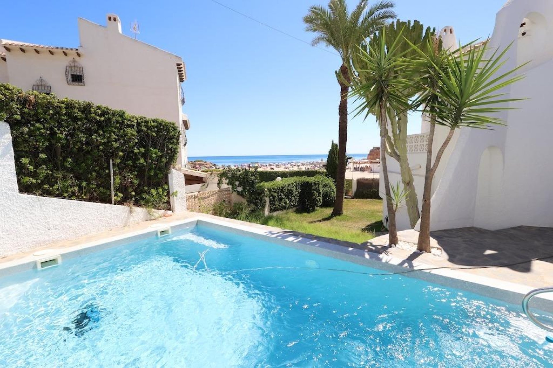 Återförsäljning - Villa -
Cabo Roig - Cala Capitan