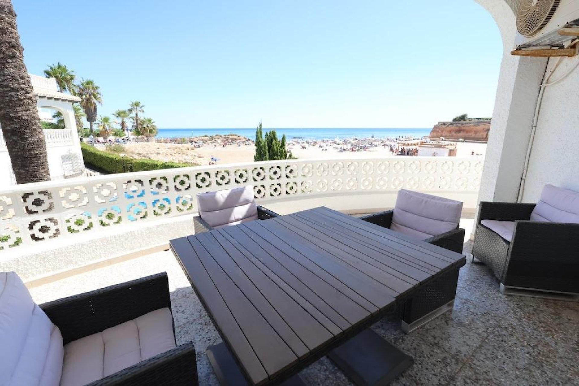 Återförsäljning - Villa -
Cabo Roig - Cala Capitan