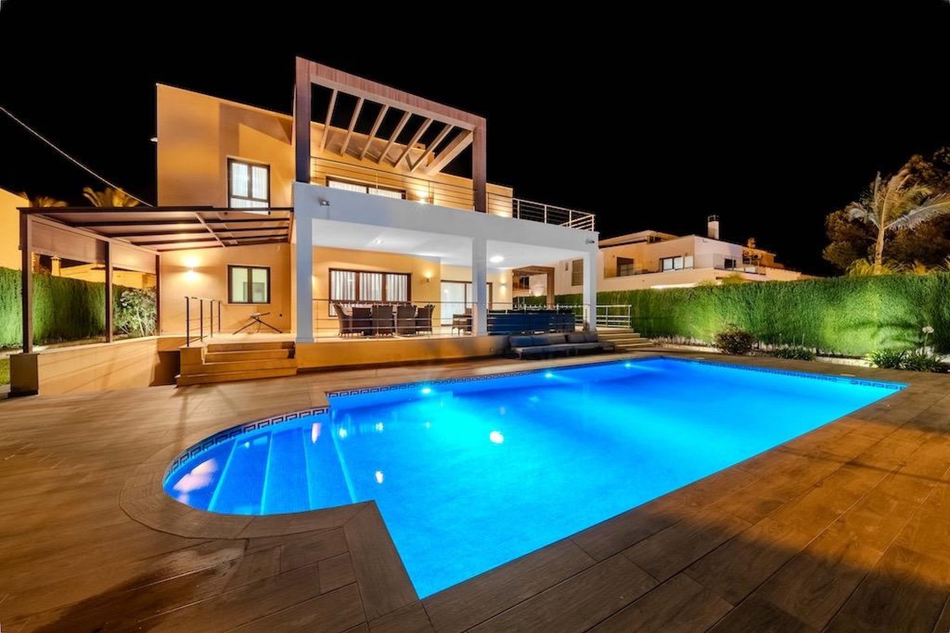 Återförsäljning - Villa -
Cabo Roig - Costa blanca