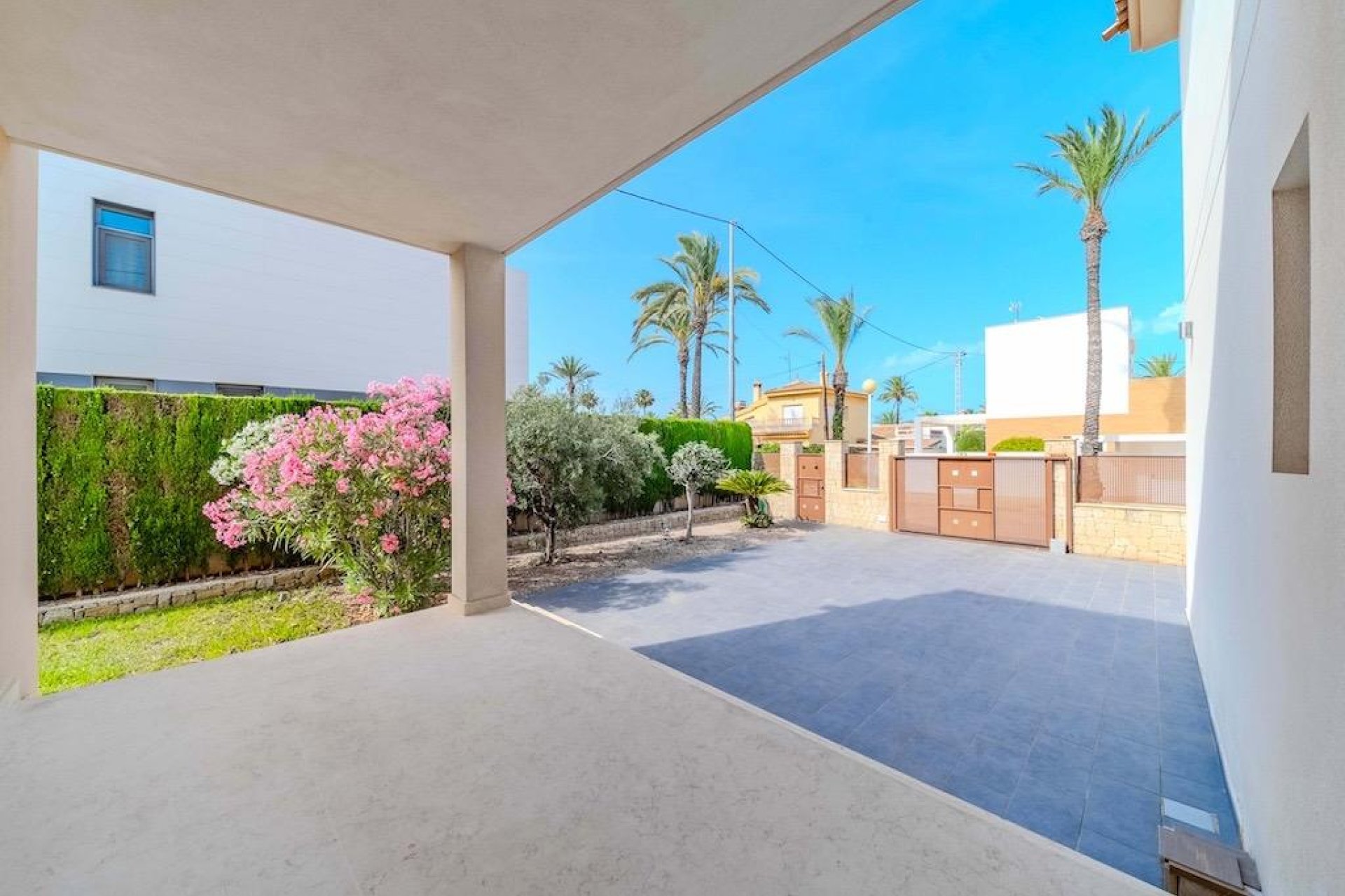 Återförsäljning - Villa -
Cabo Roig - Costa blanca