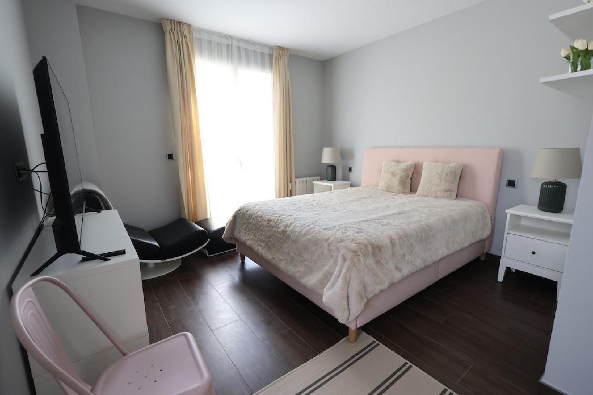 Återförsäljning - Villa -
Cabo Roig - Costa blanca