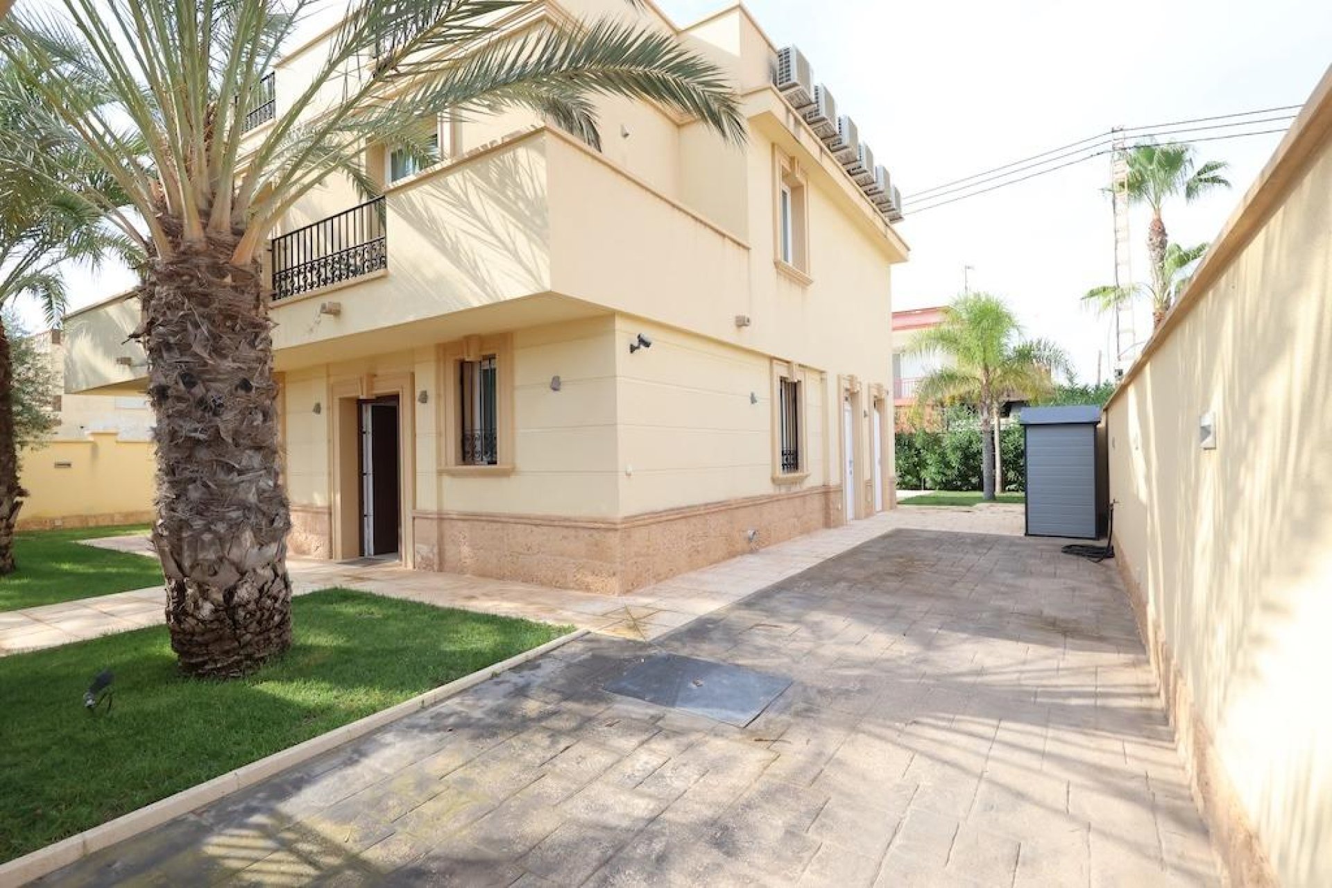 Återförsäljning - Villa -
Cabo Roig - Costa blanca
