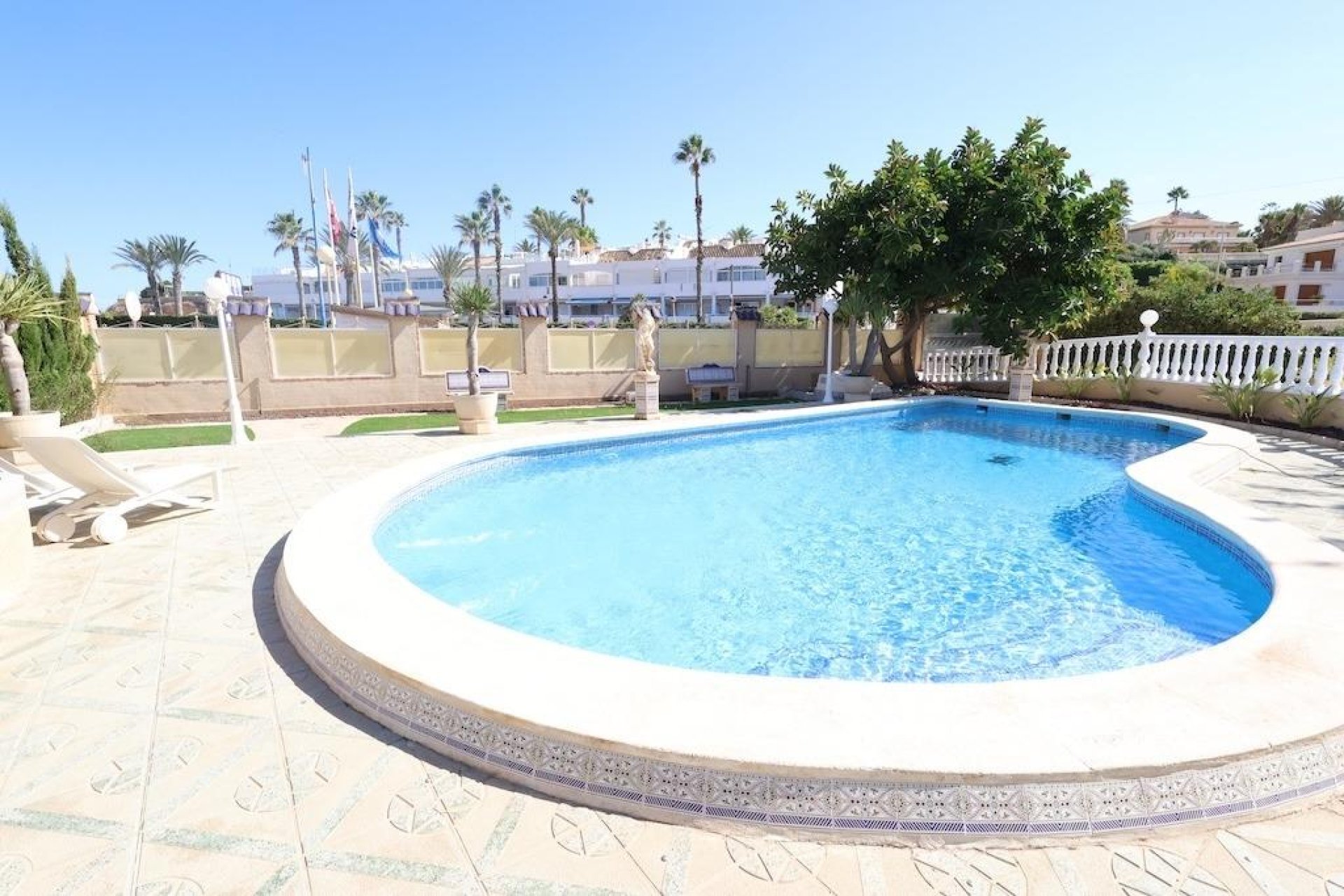 Återförsäljning - Villa -
Cabo Roig - MUY CERCA DE LA PLAYA