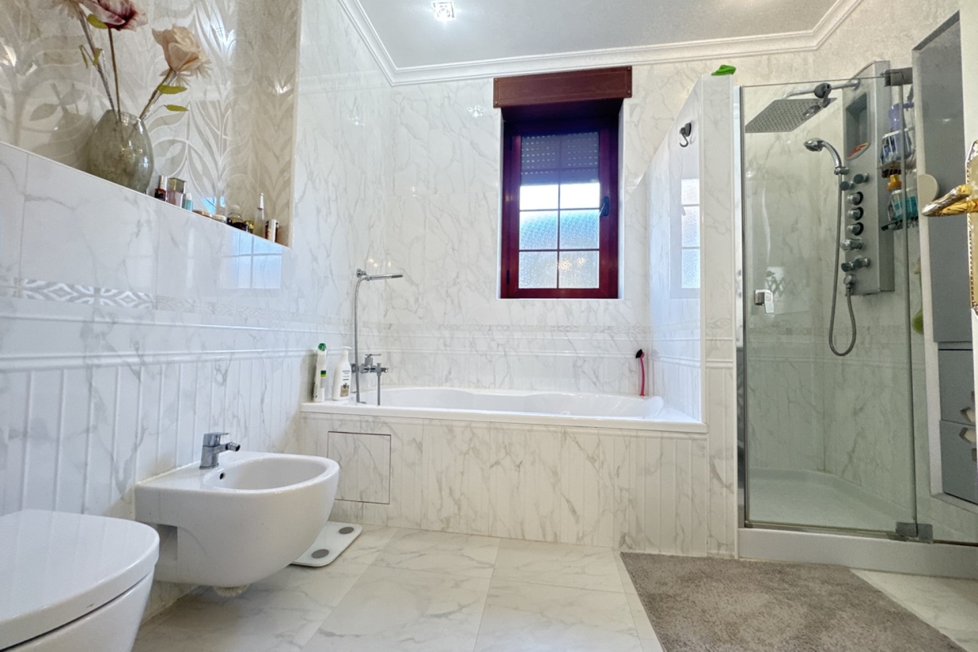 Återförsäljning - Villa -
Cabo Roig