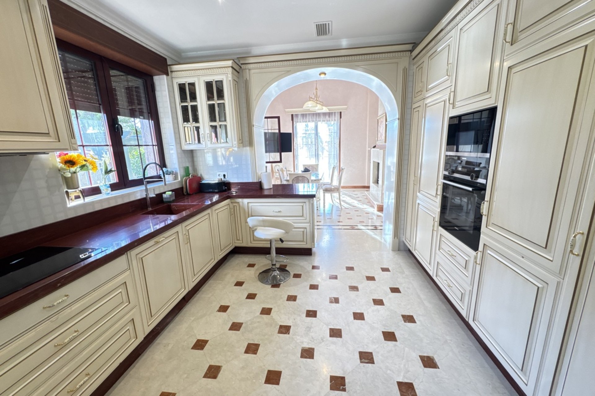 Återförsäljning - Villa -
Cabo Roig