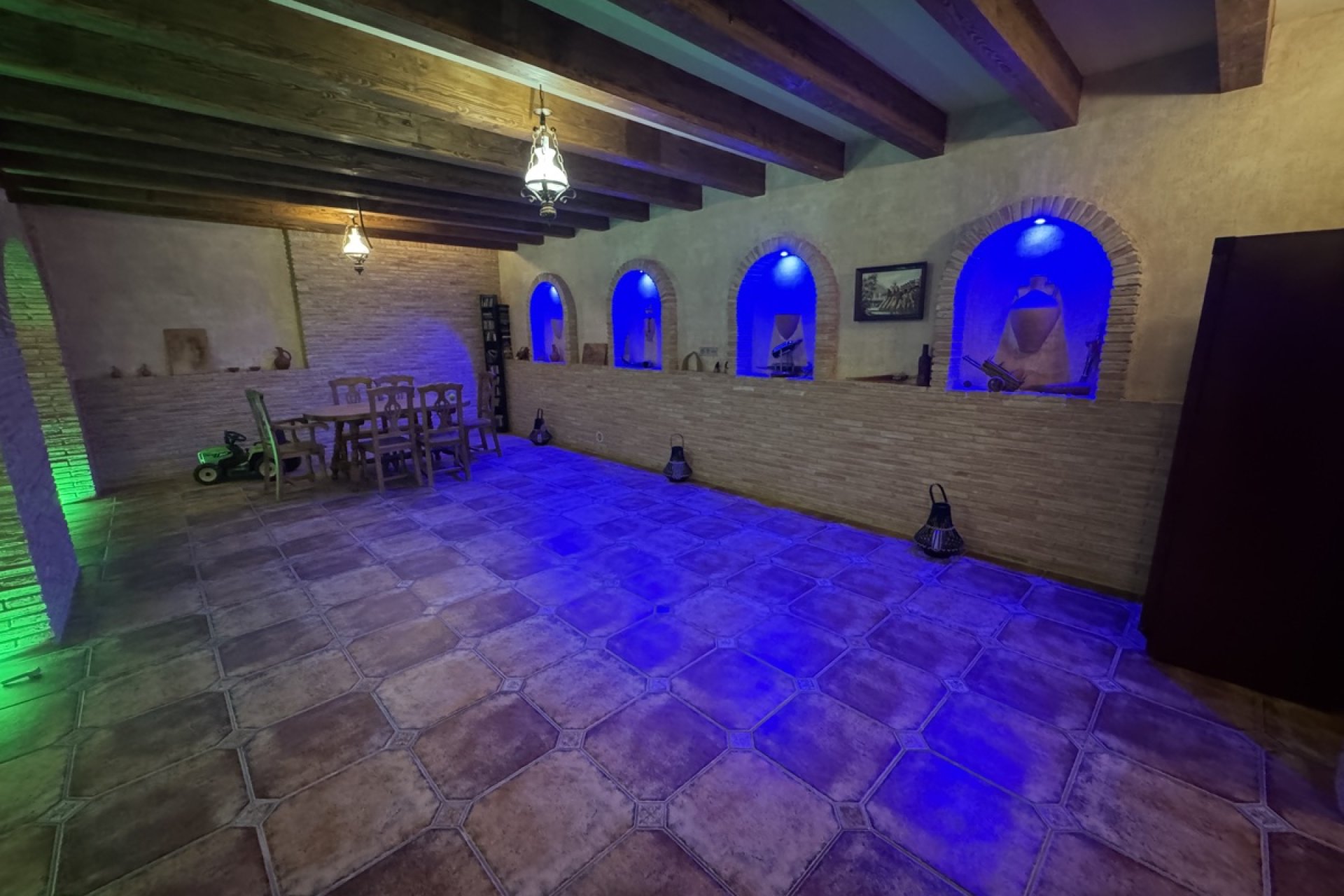 Återförsäljning - Villa -
Cabo Roig