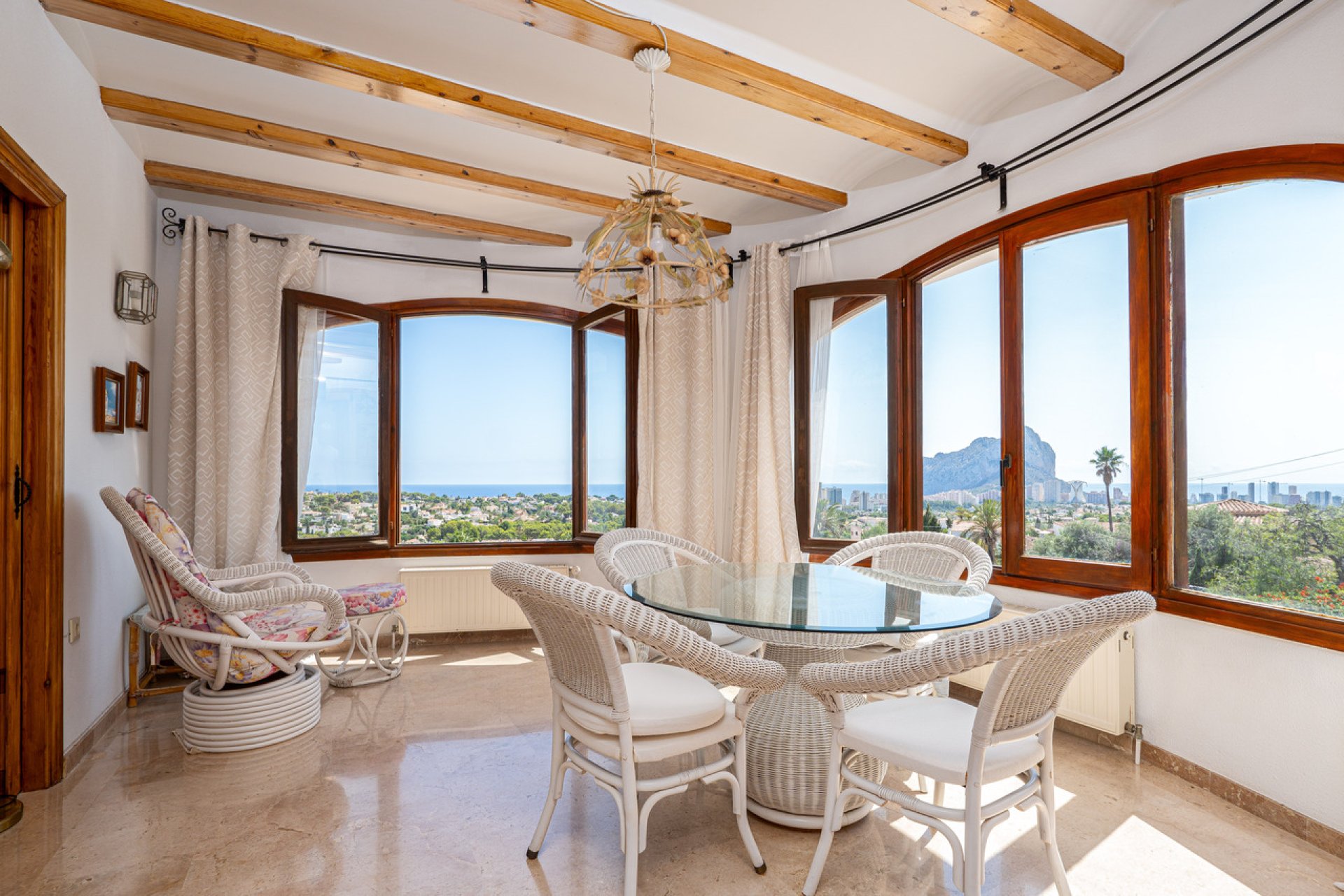 Återförsäljning - Villa -
Calpe