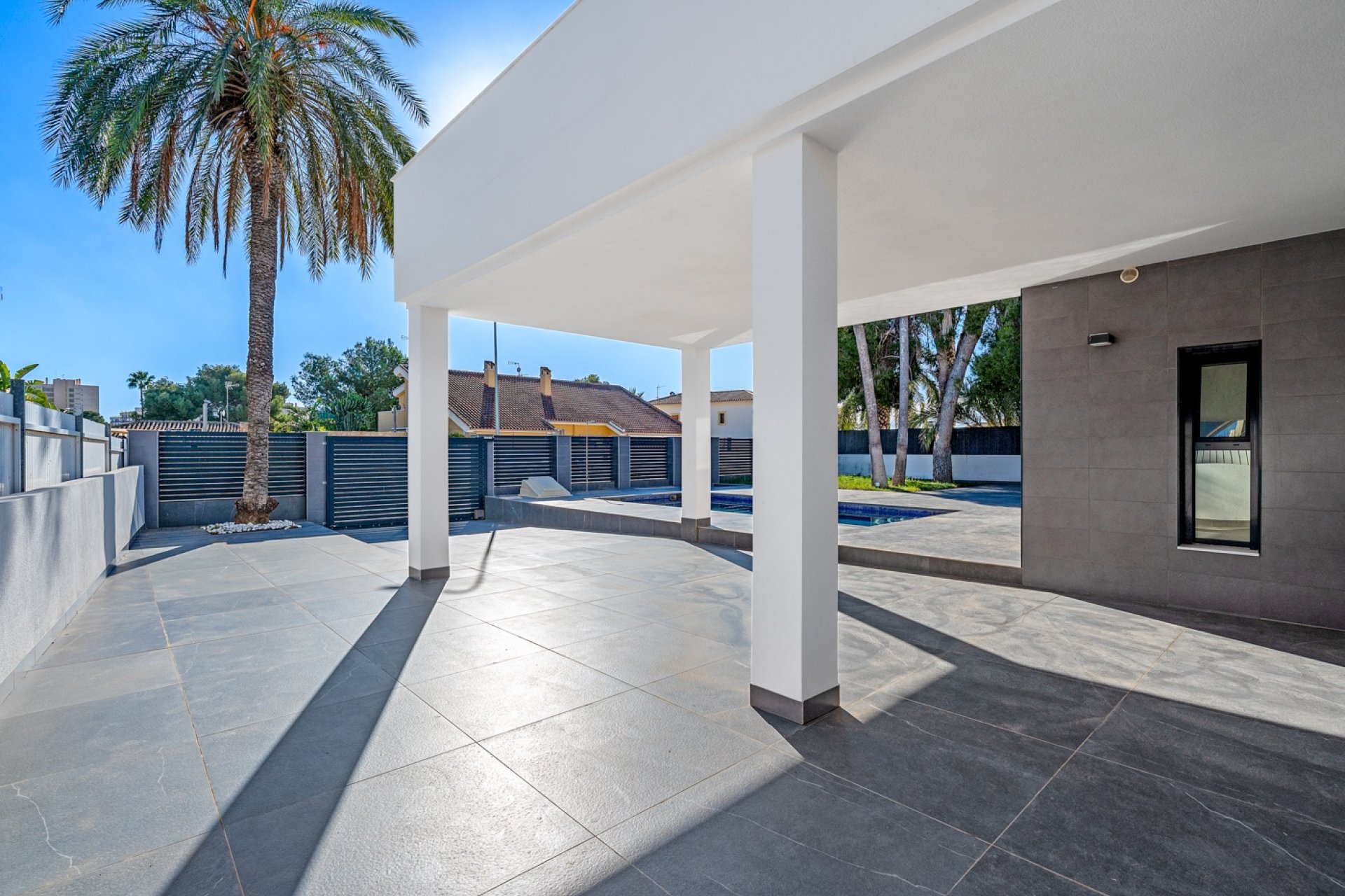 Återförsäljning - Villa -
Campoamor Golf - Campoamor