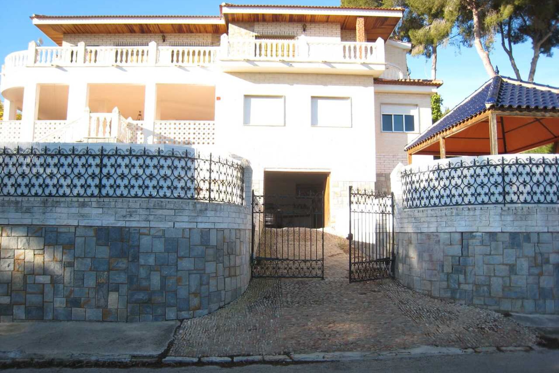 Återförsäljning - Villa -
Campoamor Golf - Campoamor