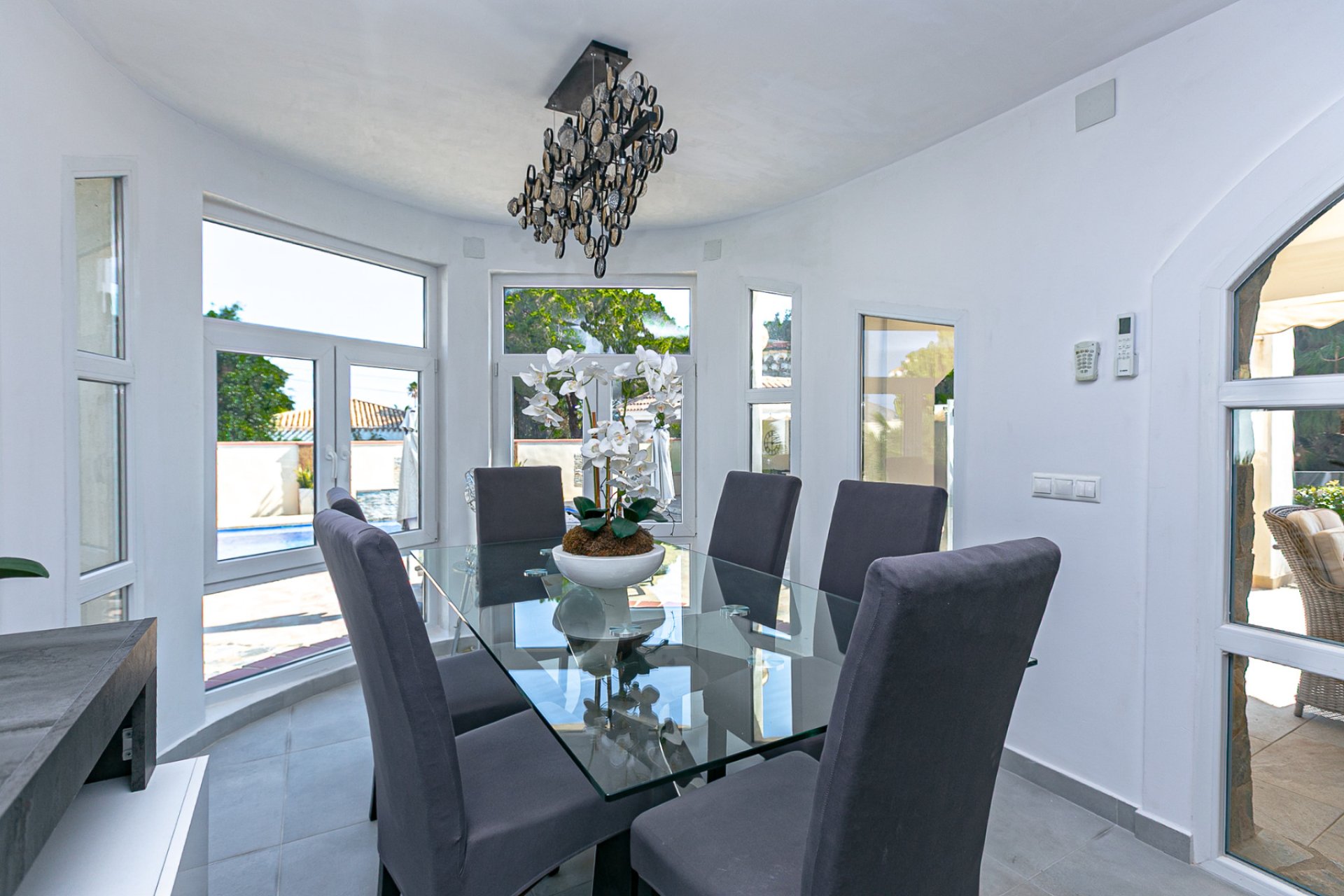 Återförsäljning - Villa -
Campoamor - Lomas de Don Juan