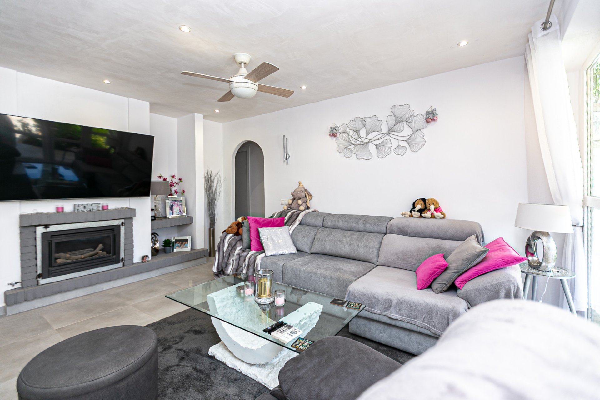 Återförsäljning - Villa -
Campoamor - Lomas de Don Juan