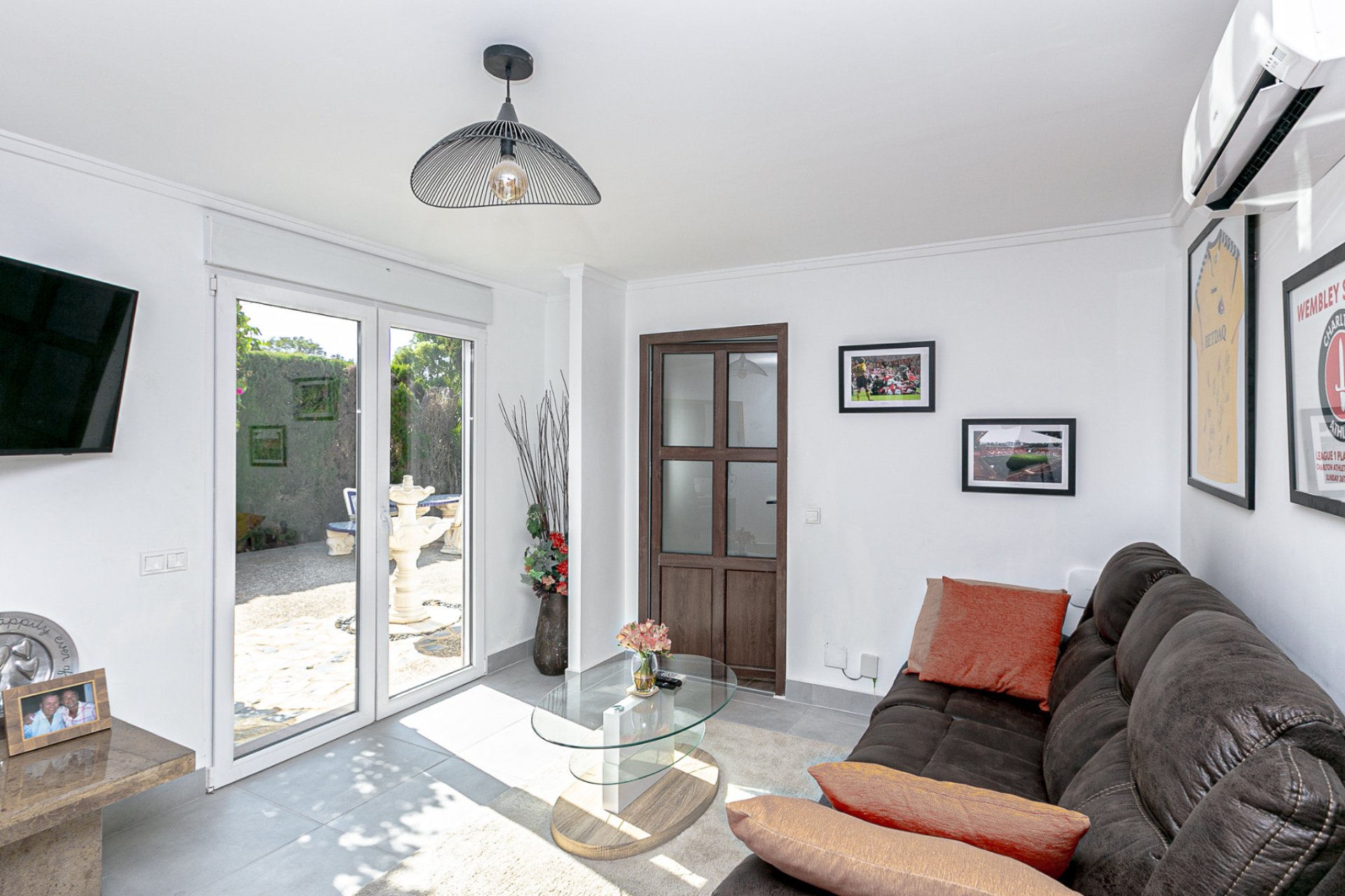 Återförsäljning - Villa -
Campoamor - Lomas de Don Juan