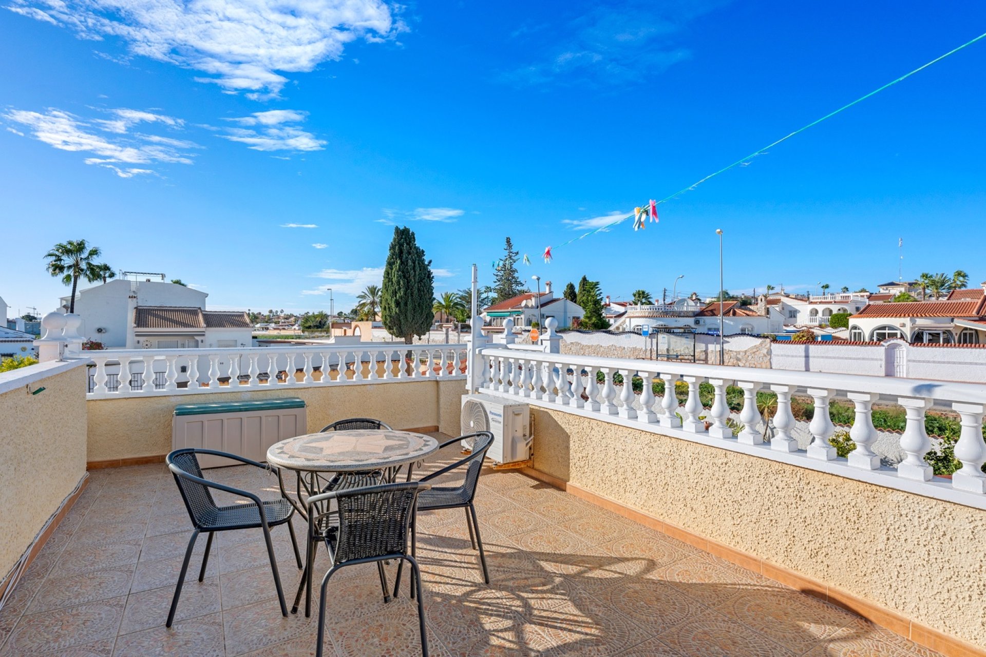 Återförsäljning - Villa -
Ciudad quesada - Ciudad Quesada - Doña Pepa