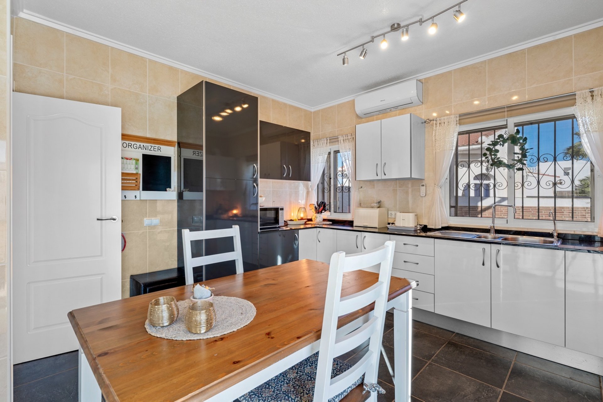 Återförsäljning - Villa -
Ciudad quesada - Ciudad Quesada - Doña Pepa