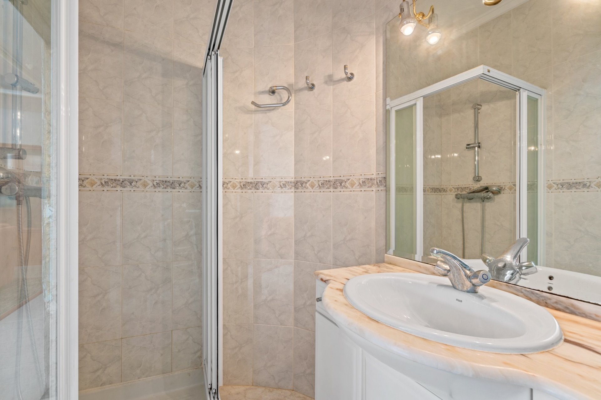 Återförsäljning - Villa -
Ciudad quesada - Ciudad Quesada