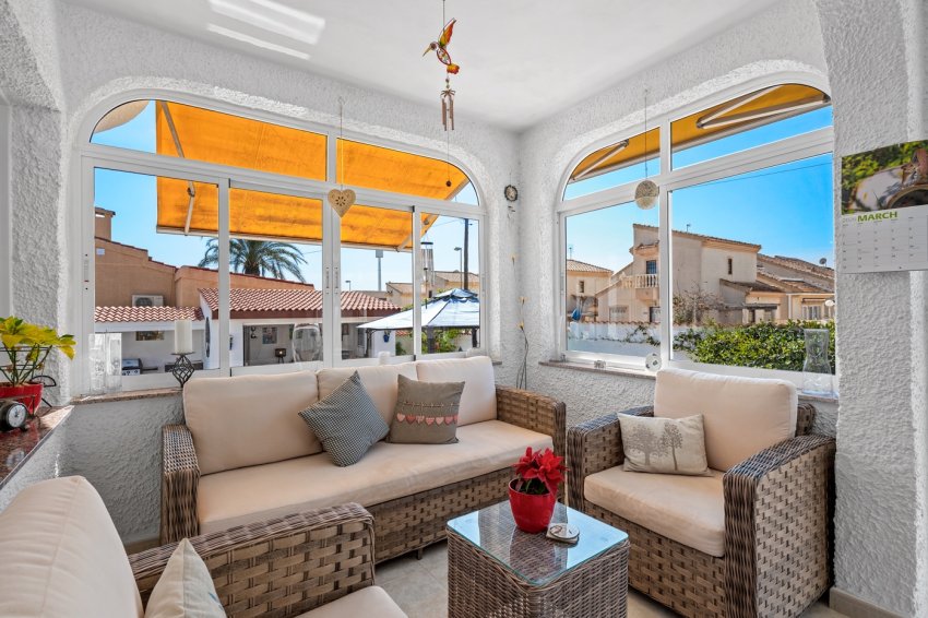 Återförsäljning - Villa -
Ciudad quesada - Rojales