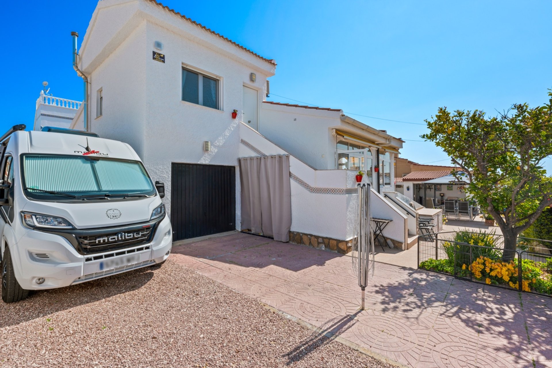 Återförsäljning - Villa -
Ciudad quesada - Rojales