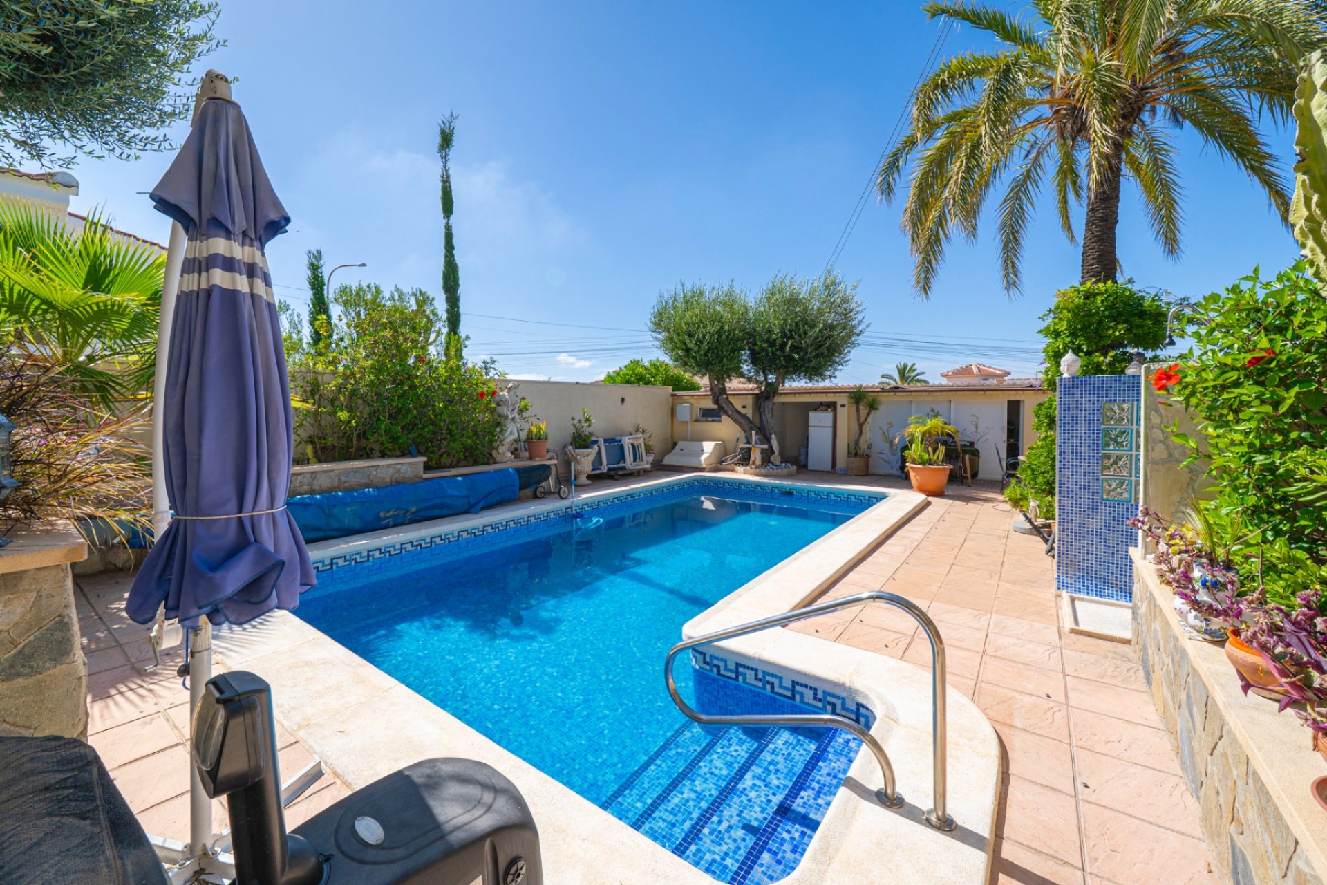 Återförsäljning - Villa -
Ciudad quesada - Rojales