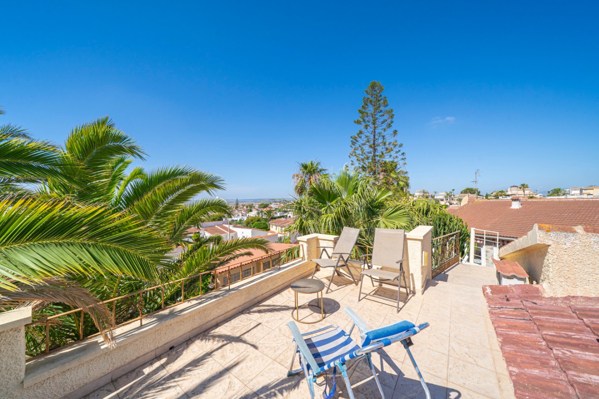 Återförsäljning - Villa -
Ciudad quesada - Rojales