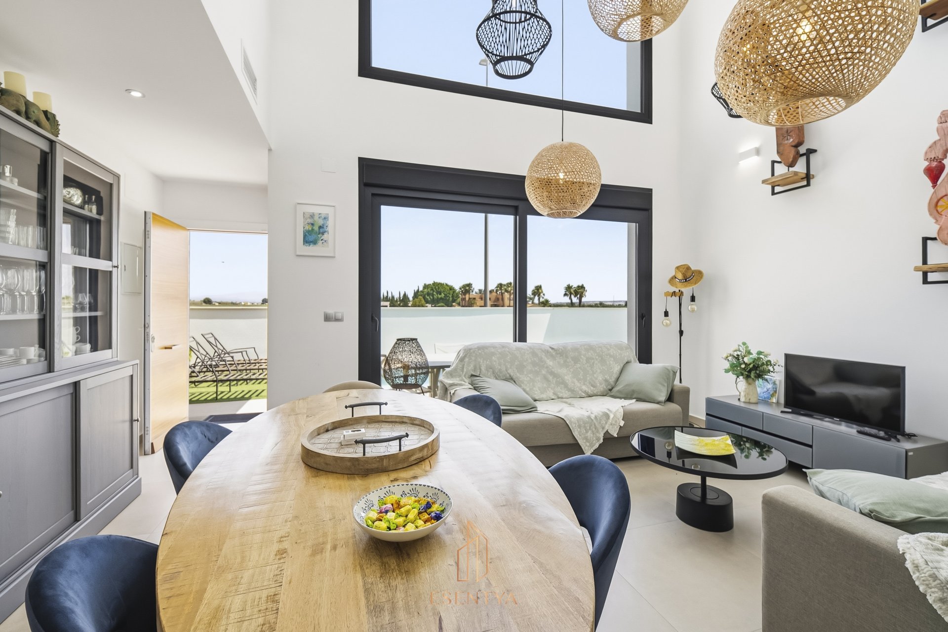 Återförsäljning - Villa -
Daya Vieja