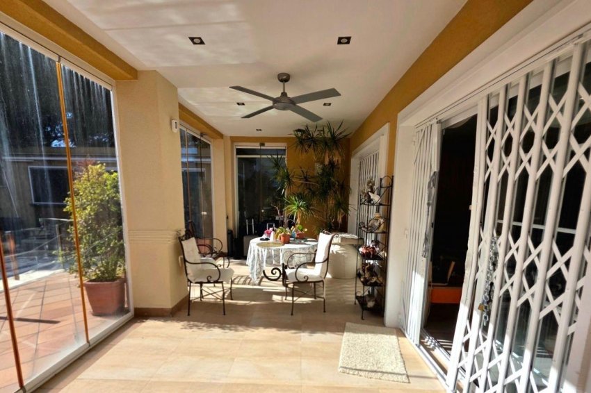 Återförsäljning - Villa -
Dehesa de campoamor - Campoamor