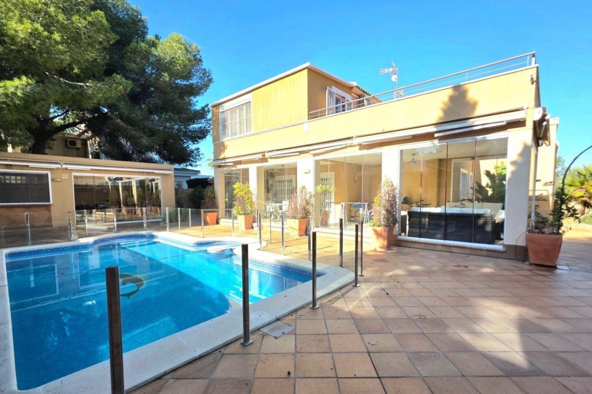 Återförsäljning - Villa -
Dehesa de campoamor - Campoamor