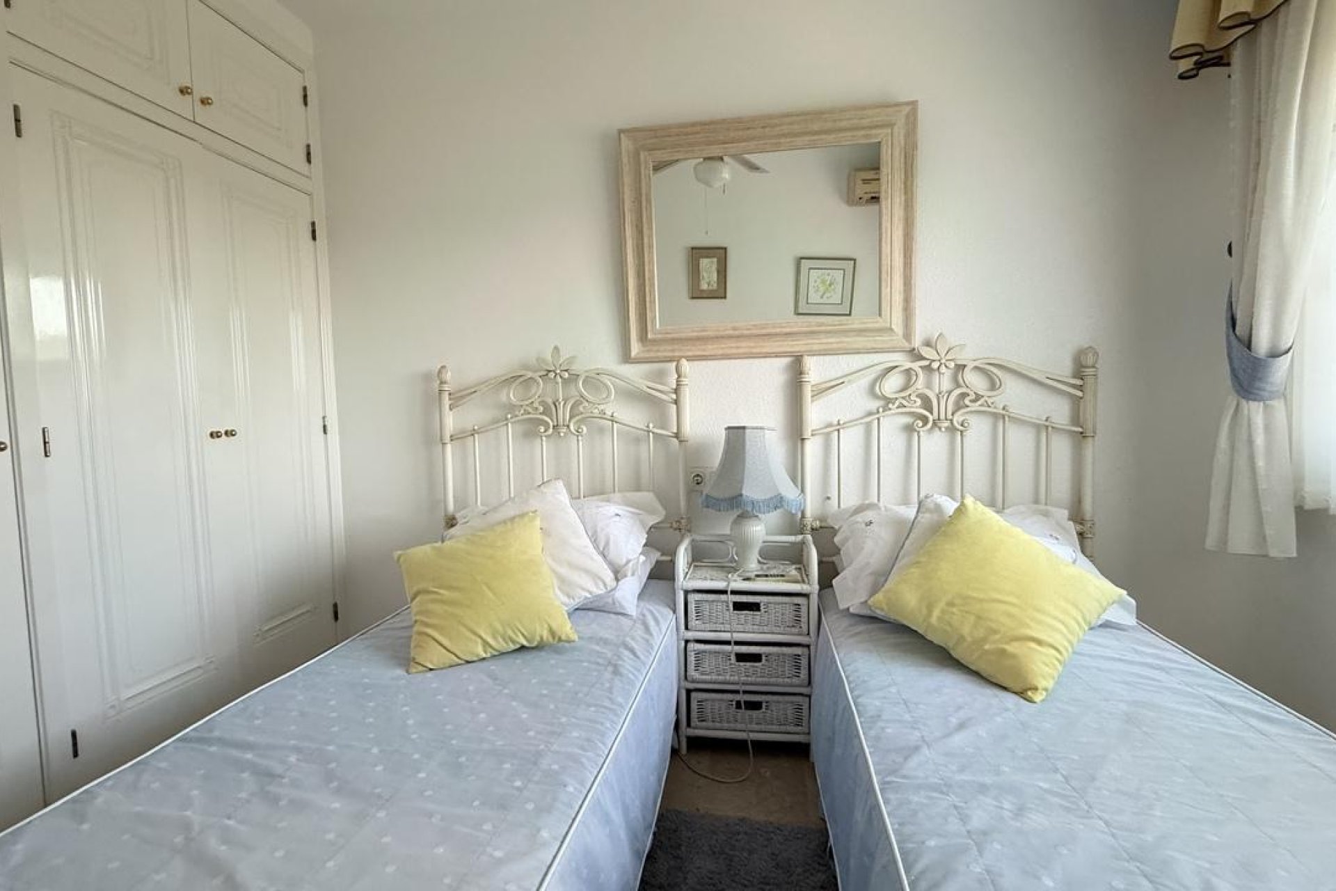 Återförsäljning - Villa -
Dehesa De Campoamor - Las Ramblas Golf