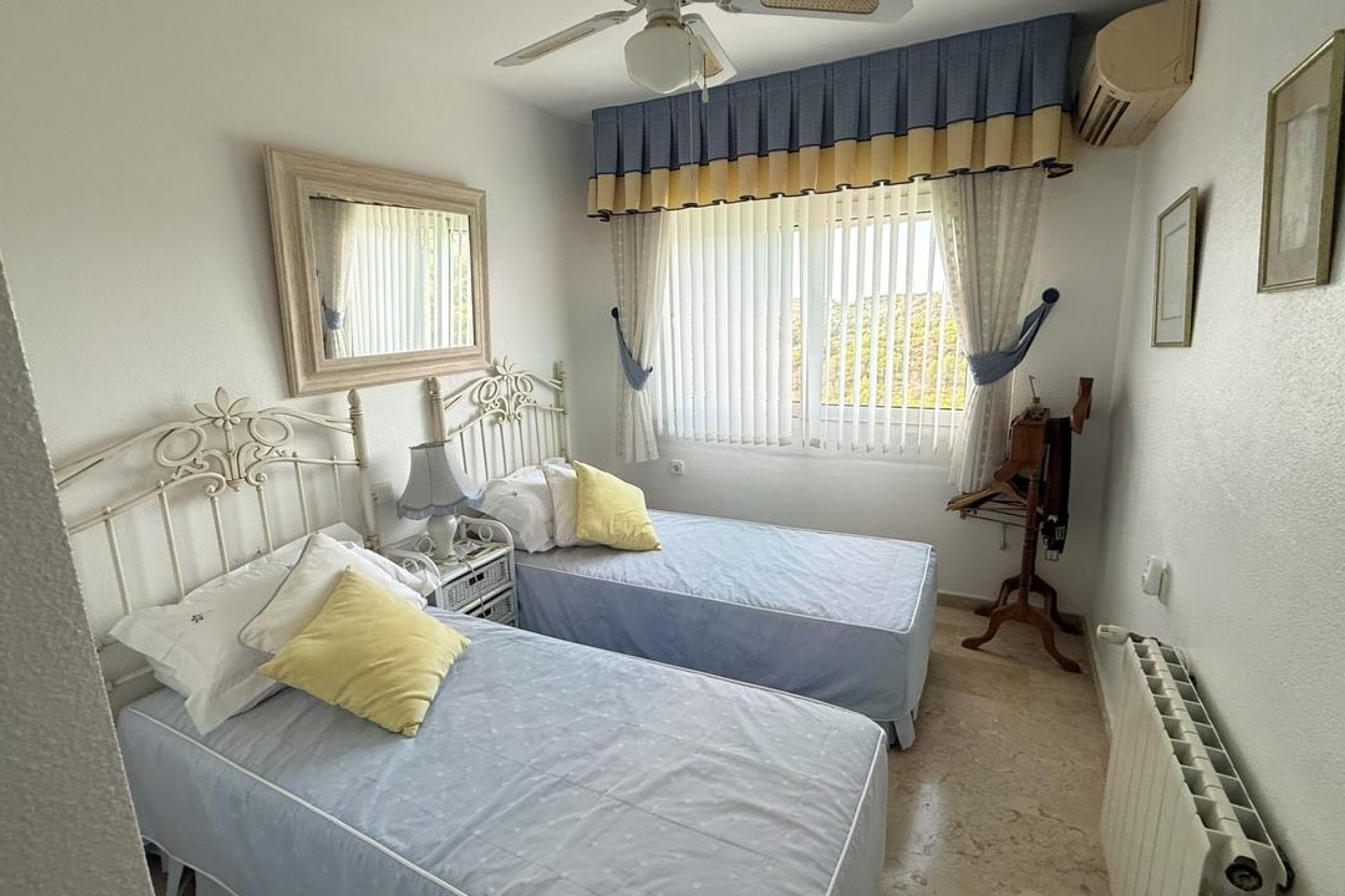 Återförsäljning - Villa -
Dehesa De Campoamor - Las Ramblas Golf