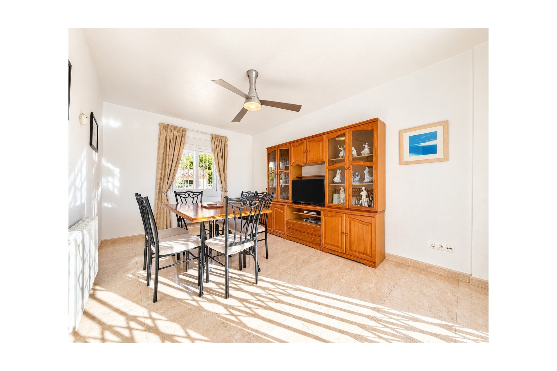 Återförsäljning - Villa Detached -
San Fulgencio - urb.la marina