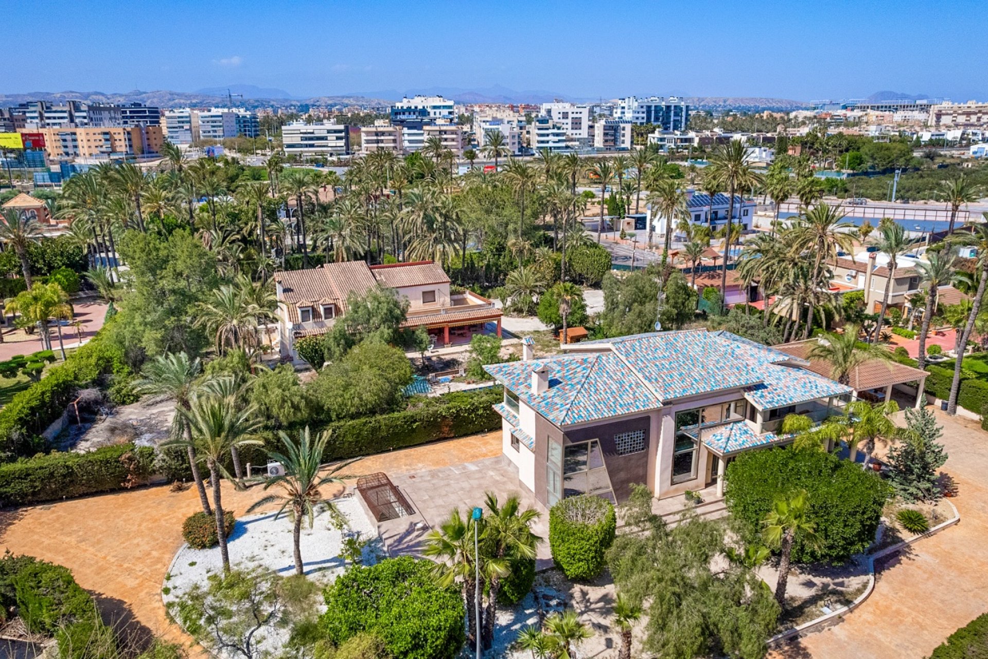 Återförsäljning - Villa -
Elche - Elche/Elx