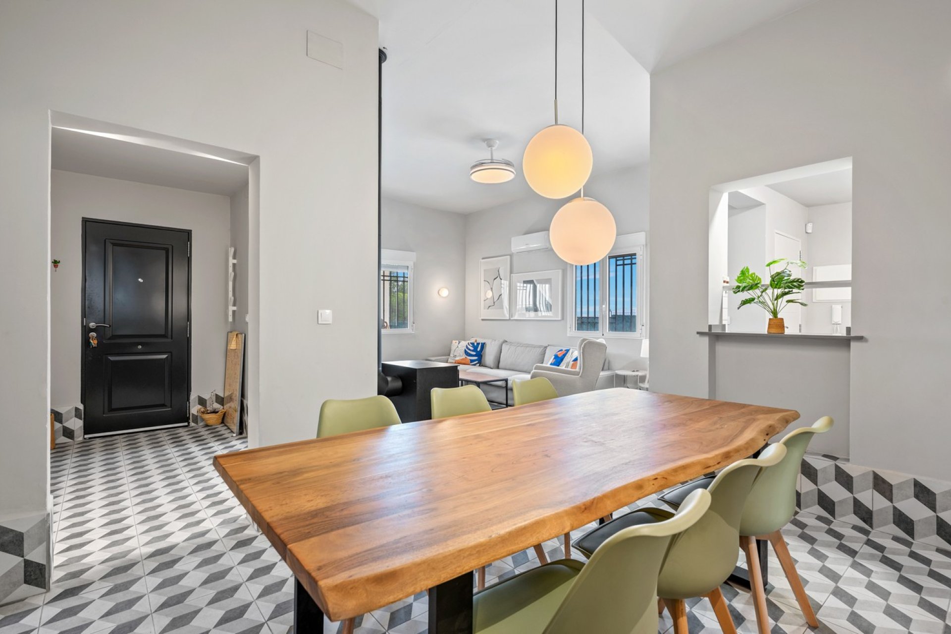 Återförsäljning - Villa -
Elche - Elche/Elx