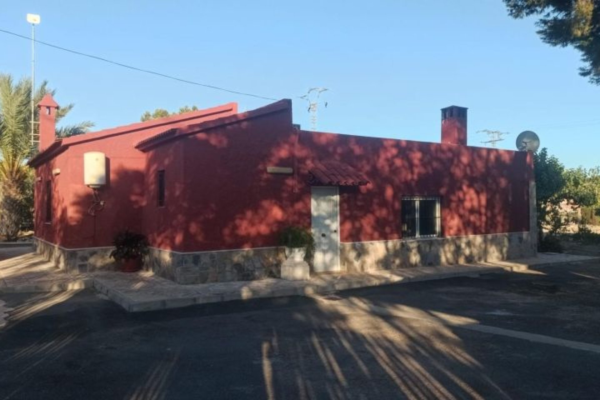 Återförsäljning - Villa -
Elche