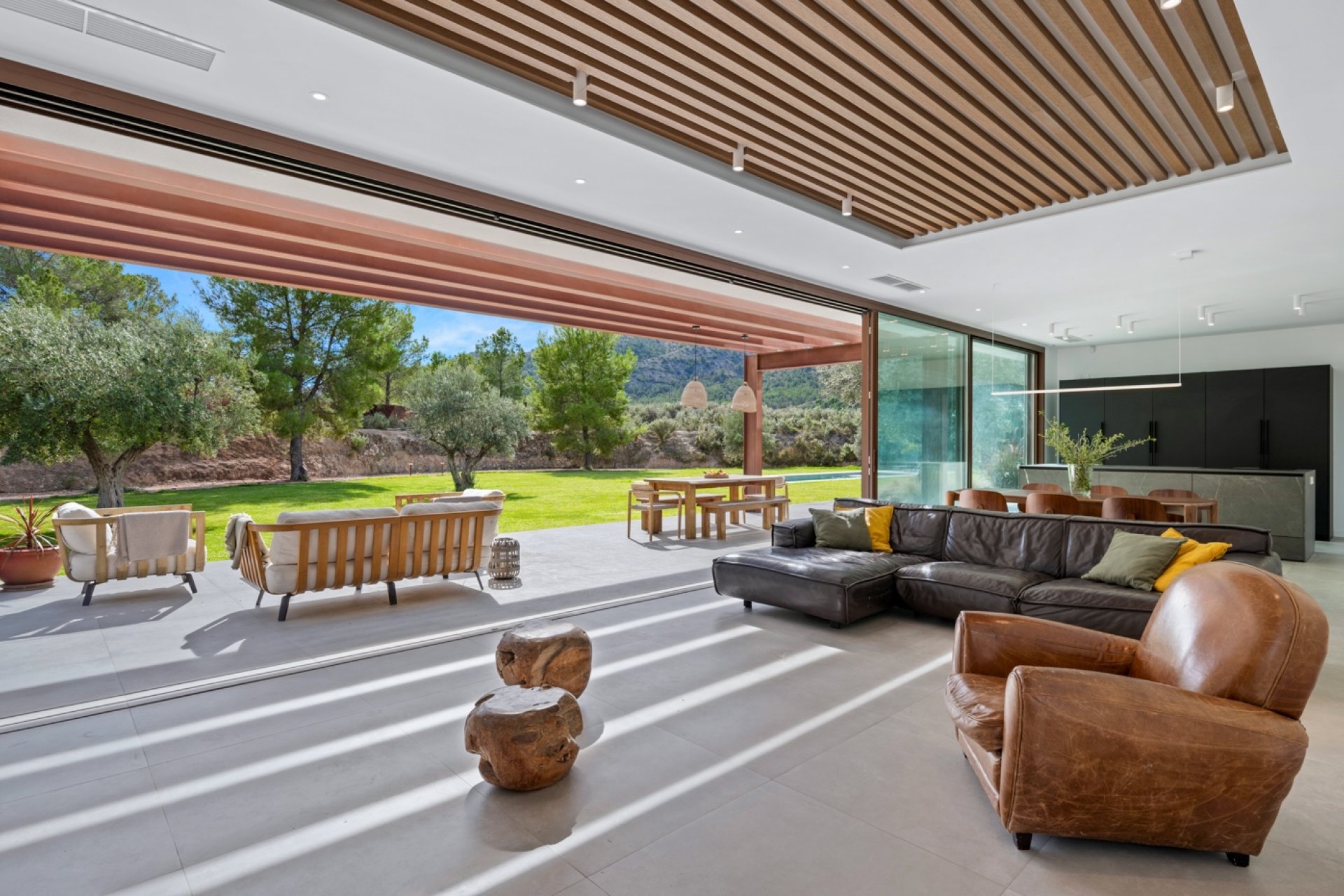 Återförsäljning - Villa -
Finestrat