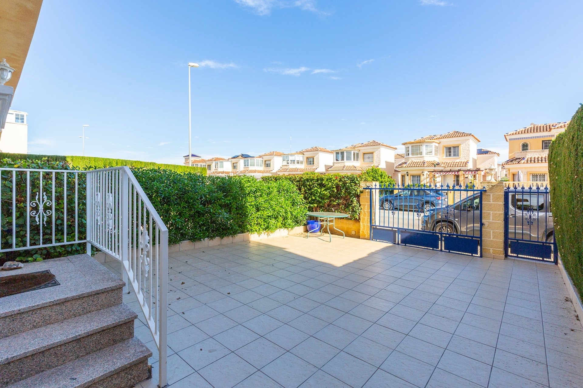 Återförsäljning - Villa -
Guardamar del Segura - El Raso