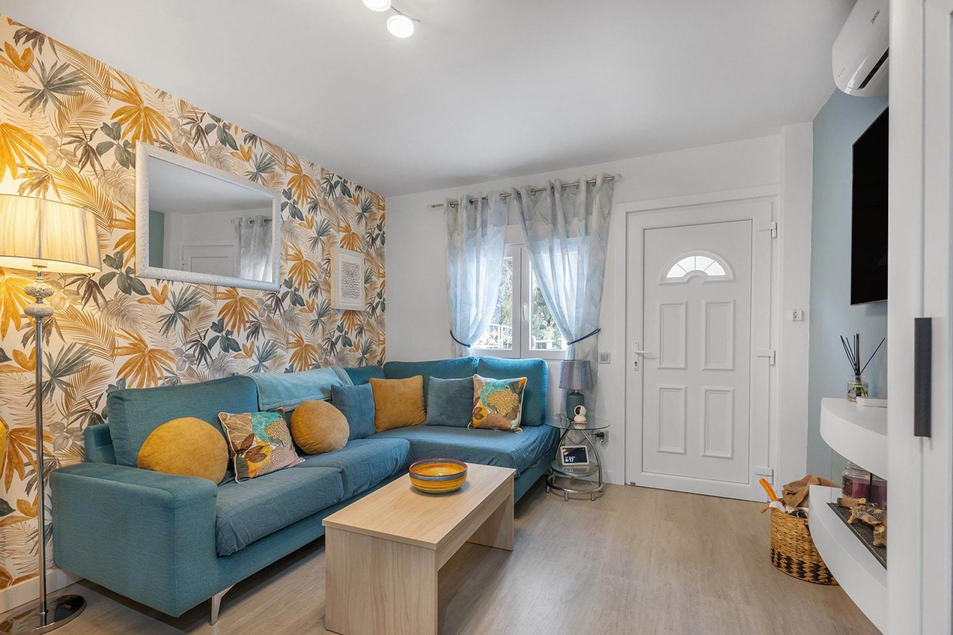 Återförsäljning - Villa -
Guardamar del Segura - Urbanizaciones