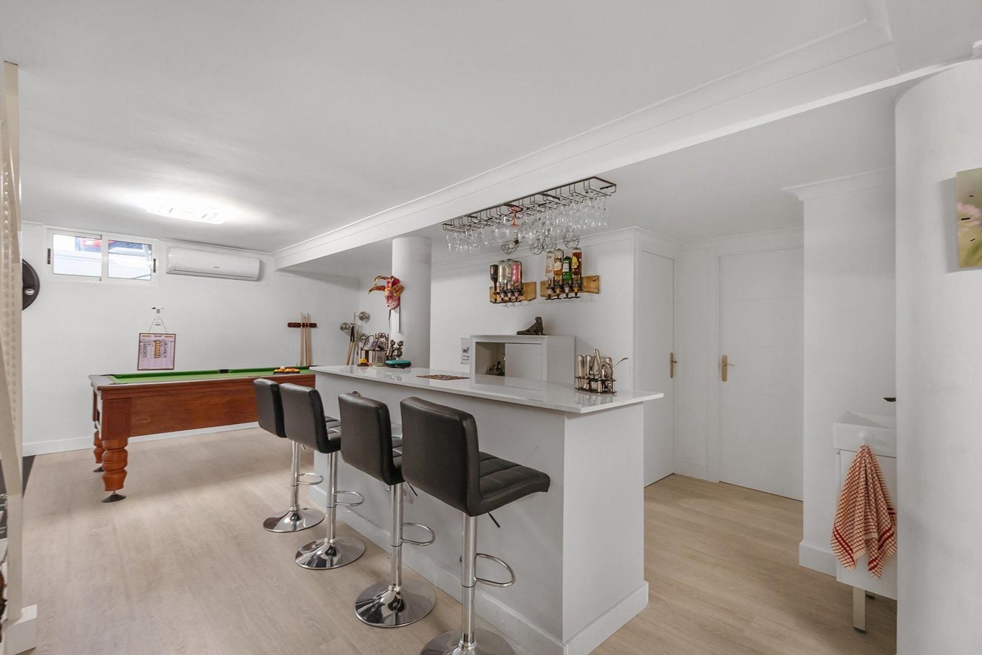 Återförsäljning - Villa -
Guardamar del Segura - Urbanizaciones