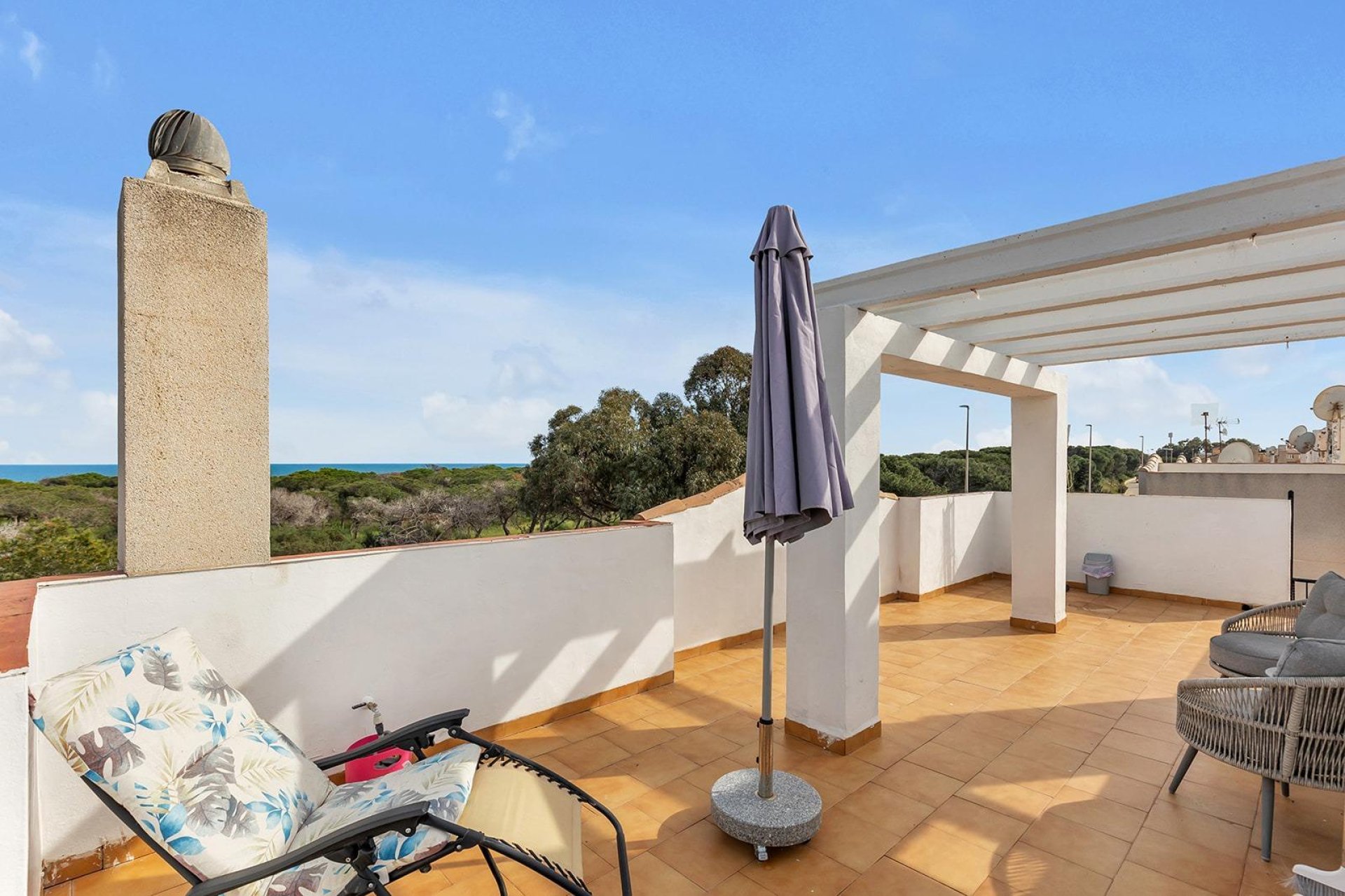 Återförsäljning - Villa -
Guardamar del Segura - Urbanizaciones