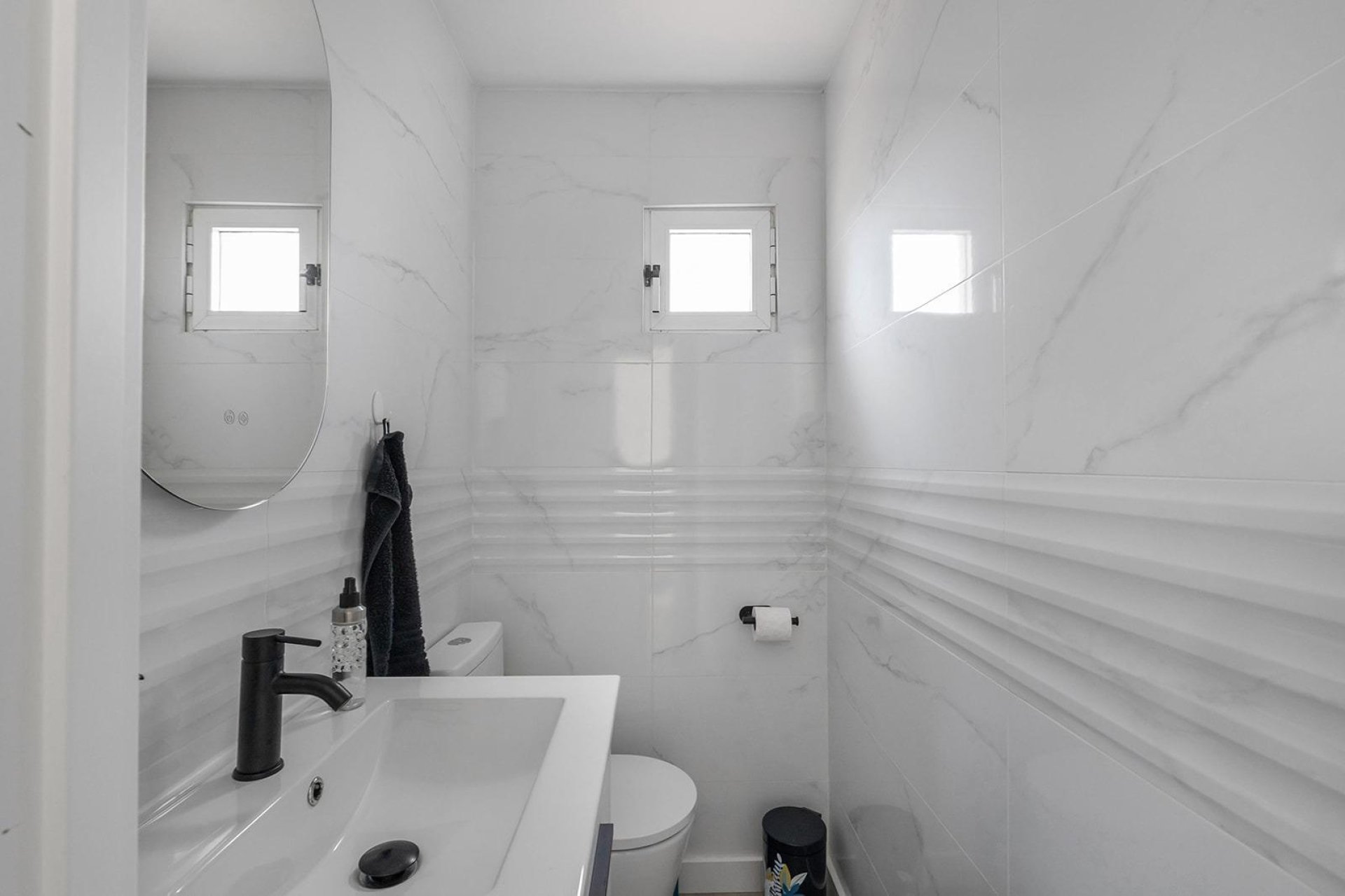 Återförsäljning - Villa -
Guardamar del Segura - Urbanizaciones