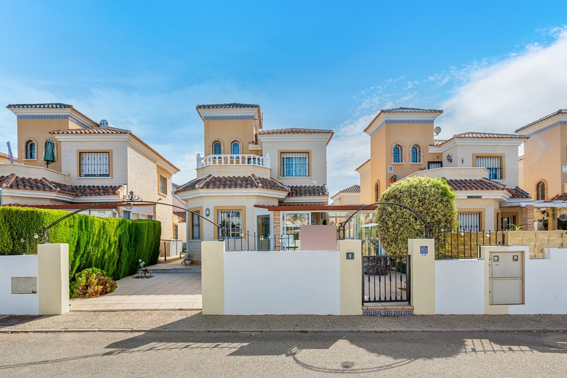 Återförsäljning - Villa -
Guardamar del Segura