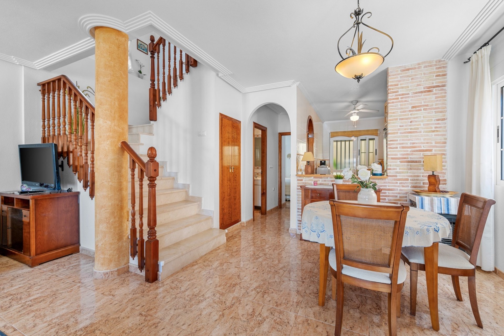 Återförsäljning - Villa -
Guardamar del Segura