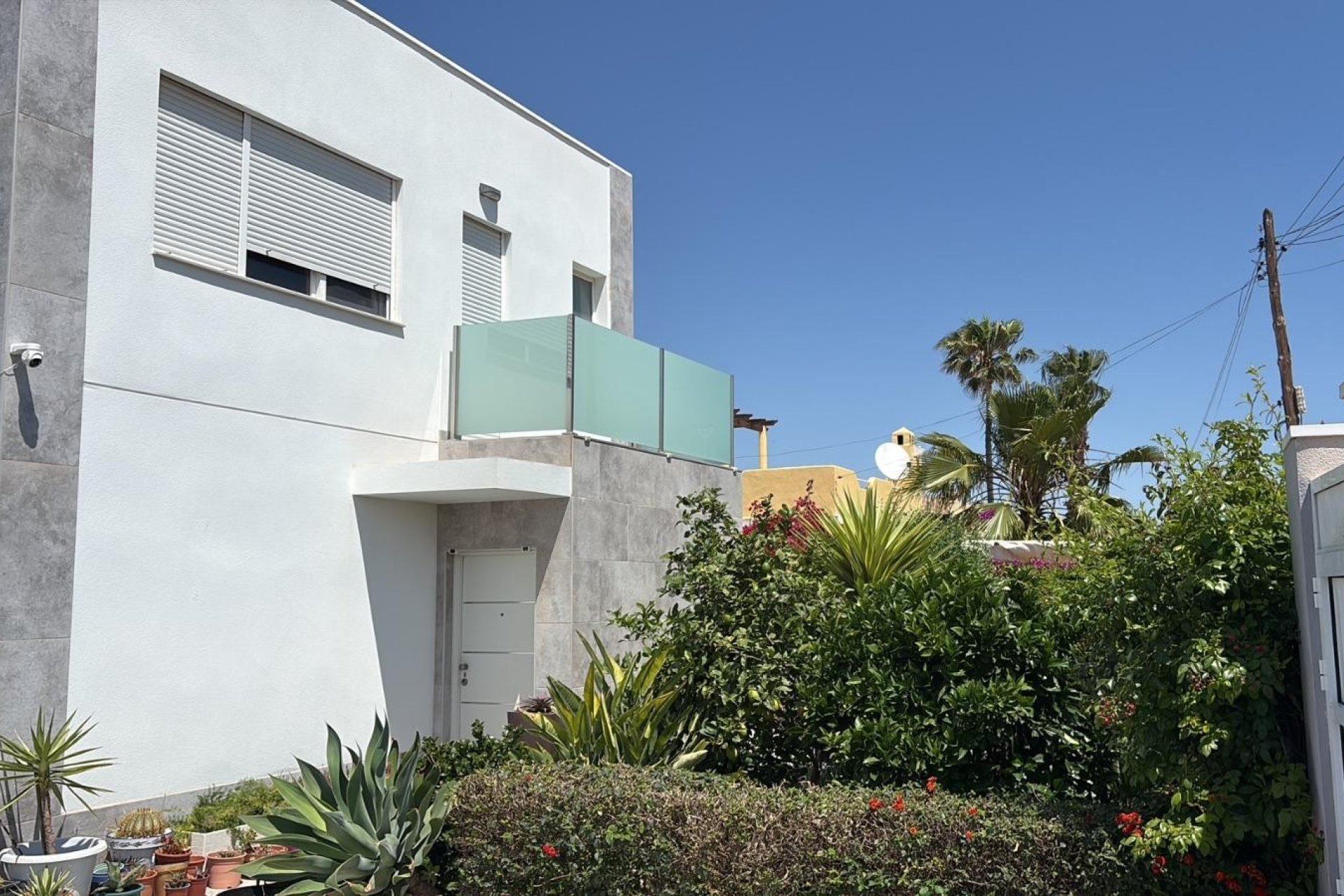 Återförsäljning - Villa / House -
Torrevieja - La Siesta
