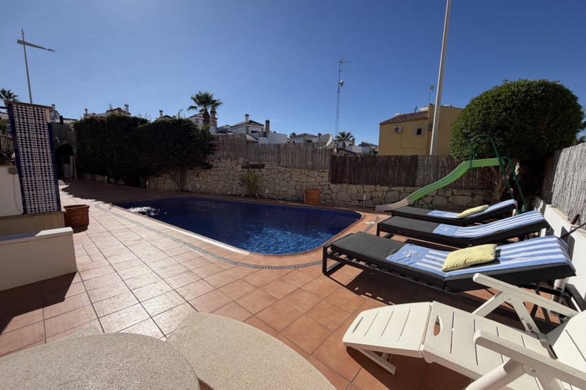 Återförsäljning - Villa -
La Finca Golf