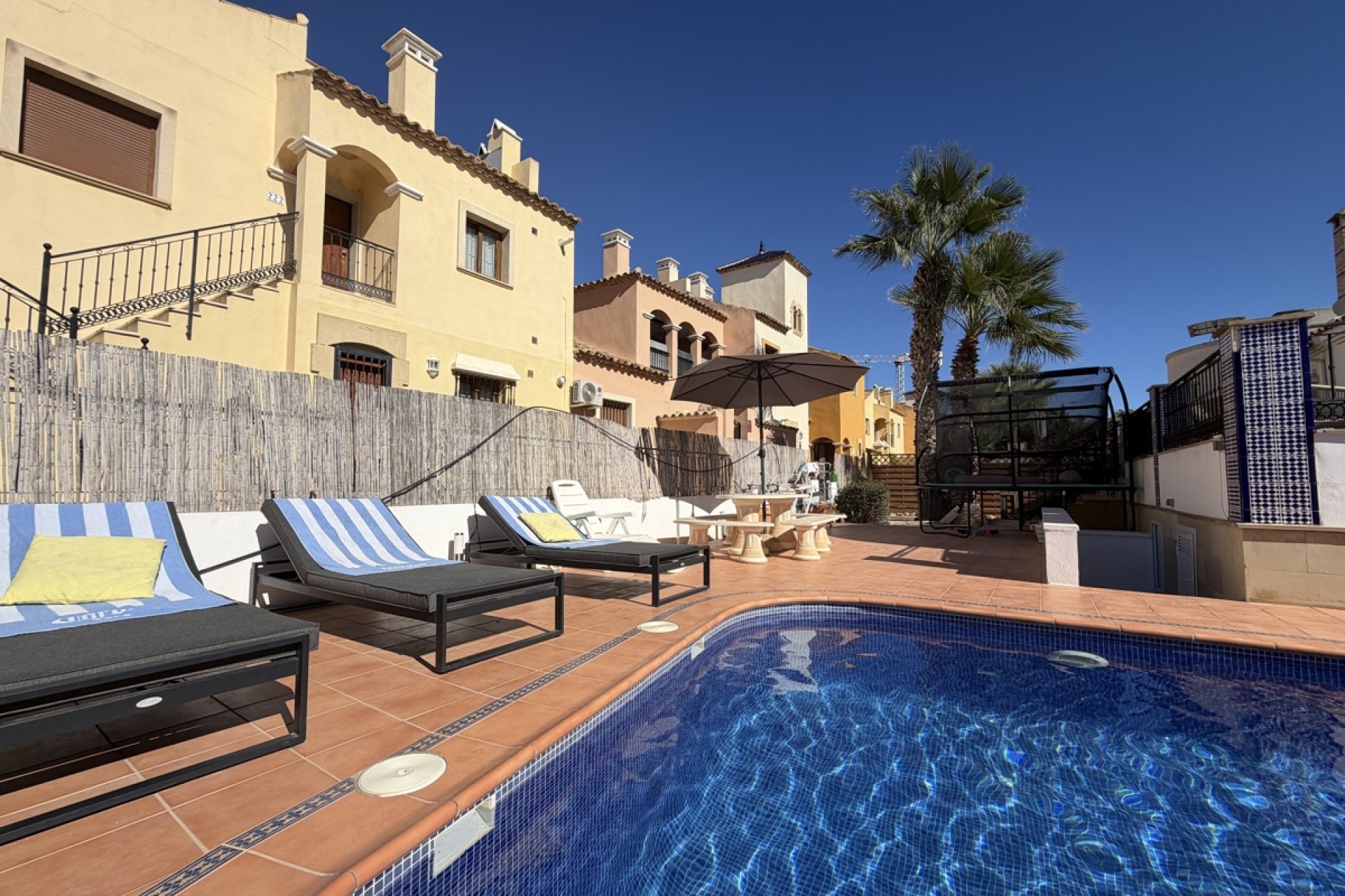 Återförsäljning - Villa -
La Finca Golf