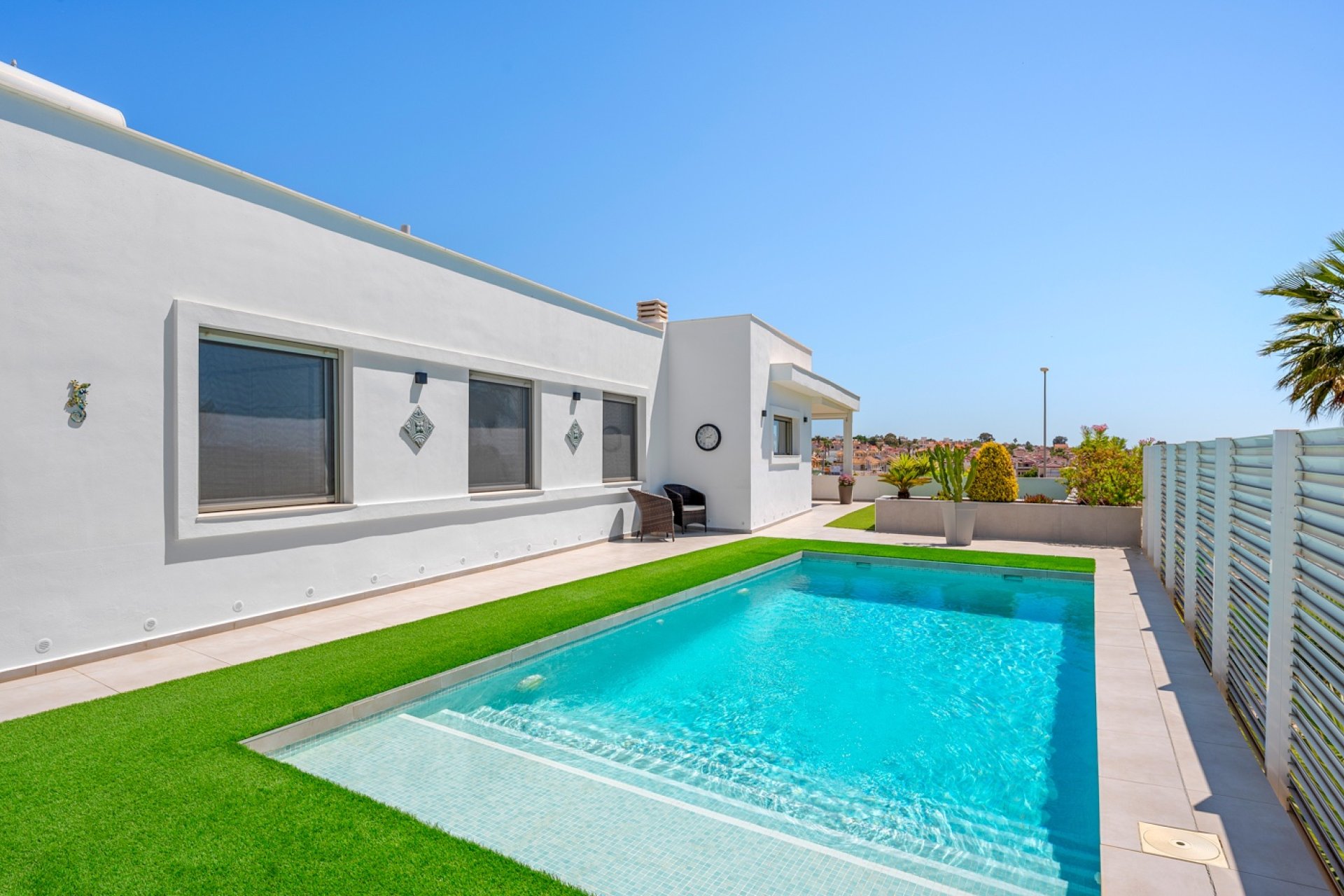 Återförsäljning - Villa -
La Marina