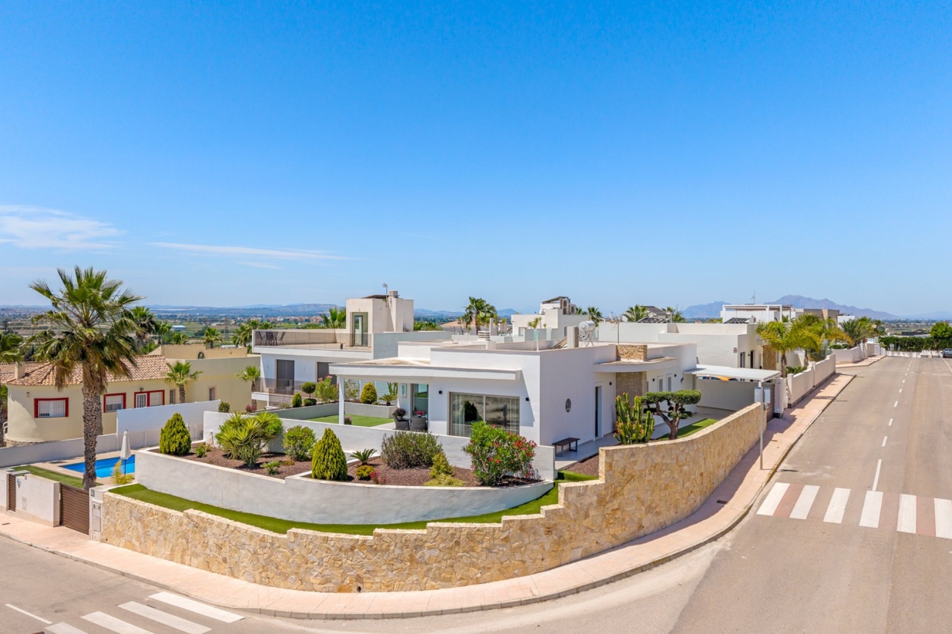 Återförsäljning - Villa -
La Marina