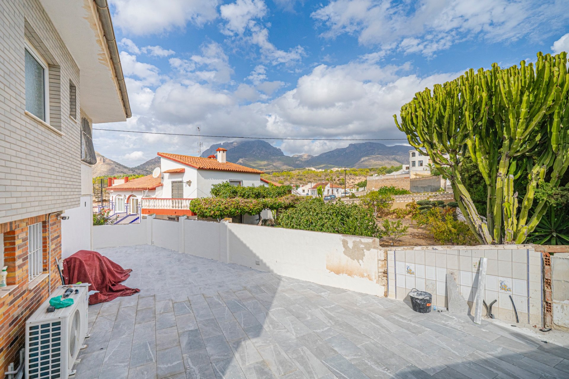 Återförsäljning - Villa -
La Nucía - Panorama